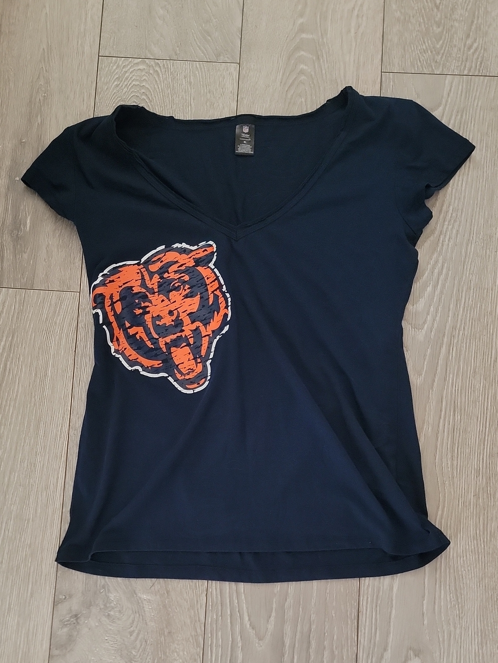 NFL Team Apparel Chicago Bears V Neck T-Shirt